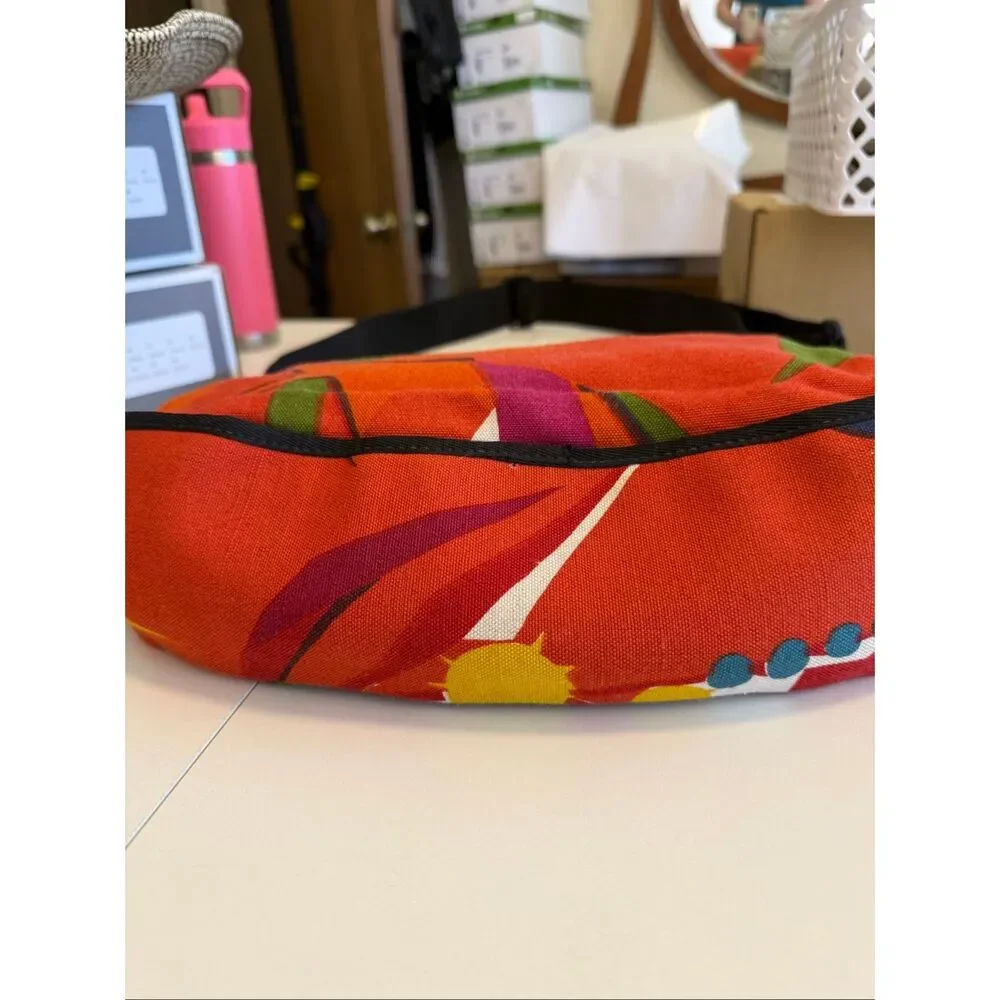 IDeal of Sweden Red/Orange Canvas Tote/Messenger Bag Adjustable Strap Large